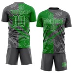 Benutzerdefinierte Graffiti Muster Gras Grün-Stahl Grau Scratch Sublimation Fußball Uniform Jersey Benutzerdefinierte Graffiti Muster Gras Grün-Stahl Grau Scratch Sublimation Fußball Uniform Jersey